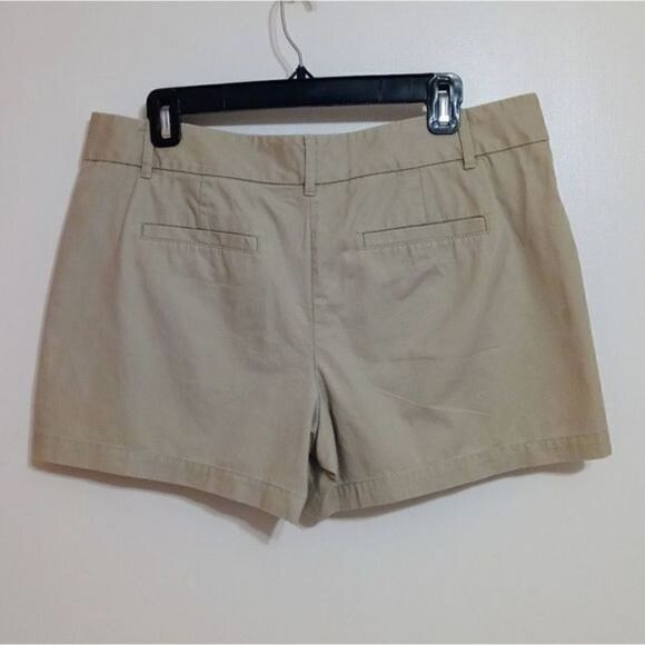 Ann Taylor LOFT Khaki Modern Shorts Size 8 - Picture 5 of 11